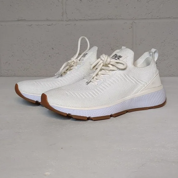 Women's RIVAL Pulse Athletic Sneaker Ivory/White Size 5.5 - Picture 1 of 13